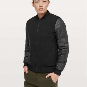 lululemon About Face Bomber Black sz SX (MENS)
